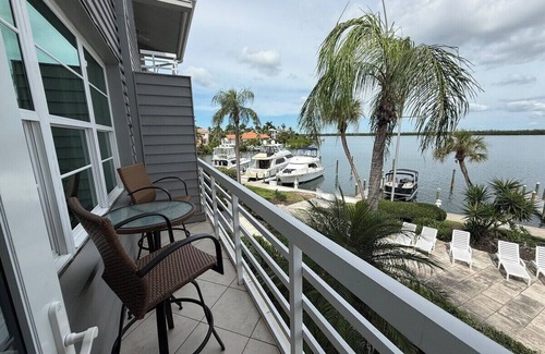 Whitney Beach Condo | HVC #203 - Spa/Pool - Private Paradise on LBK!