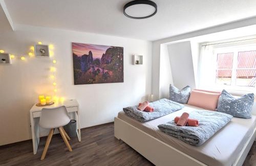 Sebnitz Apartment | HW4B - Urlaubsmagie - Zentral mit Gemeinschaftsgarten, -Pool & -Sauna