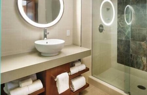 Incline Village Resort | Hyatt High Sierra Lodge Resort, Fireplace, Luxury, Pool