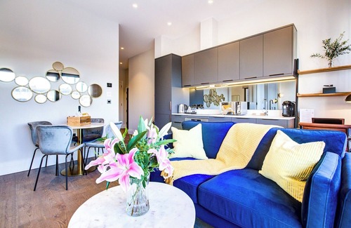 Isle of Dogs Apartment | Hybrid Resi - Canary | 2 Bed Apartment