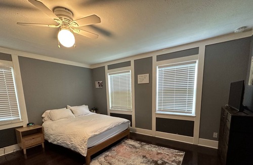 South Hyde Park Apartment | Hyde Park Hideaway