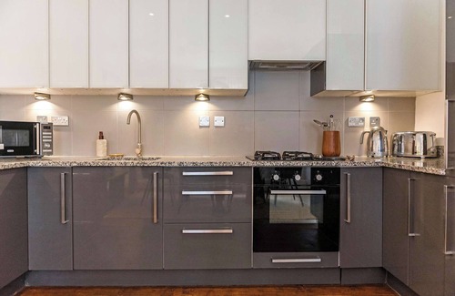 Royal Borough of Kensington and Chelsea House | Hyde Park Townhouse (THP510)