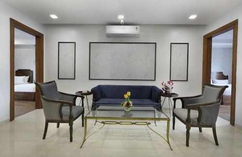 Gurugram Apartment | HYDEWEST Orchid King Gold Grand Studio Luxury Serviced Residences Apartment