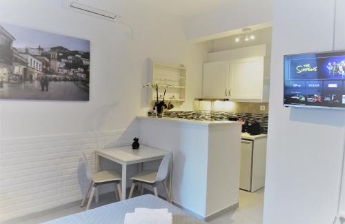 idhra Apartment | Hydra's Ruby