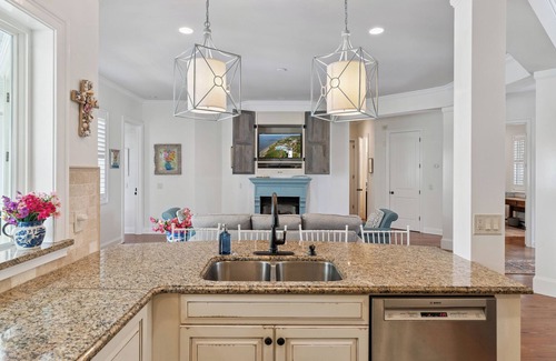Saint Simons Island House | Hydrangea House in Gated Compass Point, sleeps 12 with a pool
