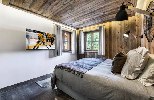 Le Raffort Ski Chalet | Hygge Cottage - Chalets for 12 People