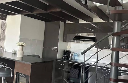 Saint-Germain-en-Laye Apartment | | Hyper-centre | 4 pers | Parking | 7mn RER A