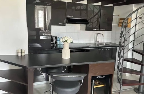 Saint-Germain-en-Laye Apartment | | Hyper-centre | 4 pers | Parking | 7mn RER A