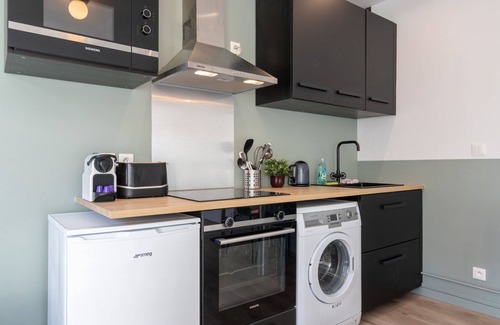 Lille Centre Ville Apartment | Hypercentre-train station: fully-equipped studio