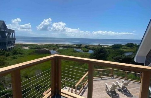Avon Cottage | HYPNAUTIC is a newly renovated sound front cottage