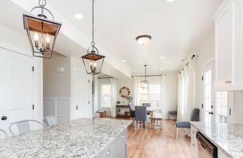 Hyrum House | Hyrum Hideaway / 4BD 2.5BA / Amazing Views