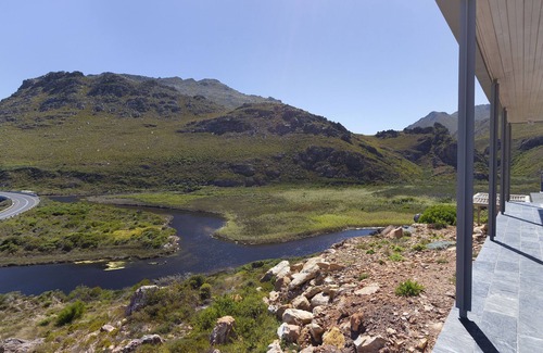 Rooiels House | Hytte Riverview - Two Bedroom House, Sleeps 4