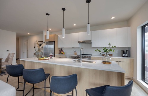 The Gulch House | Hyve - Haven Heights - Walk to Broadway