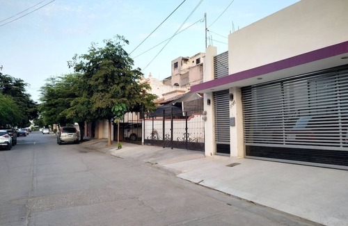 Culiacan House | I) Cómoda Casa Familiar Residencial San Carlos