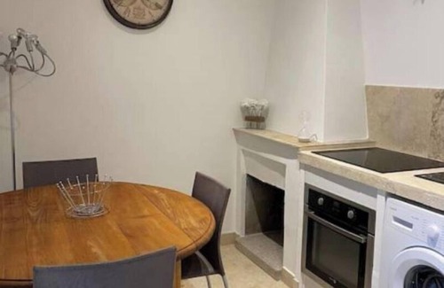 Granace Apartment | I Caseddi di Barabè. A Cantina ideal location for visiting southern Corsica