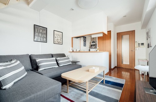 Namba Apartment | I Cube Kozu Apartment