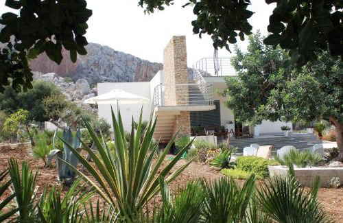 Custonaci House | I due carrubi