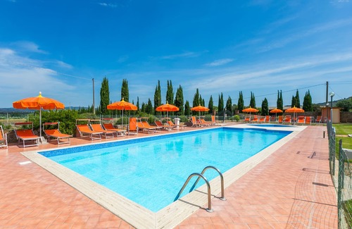 Puntone House | I Girasoli by Interhome