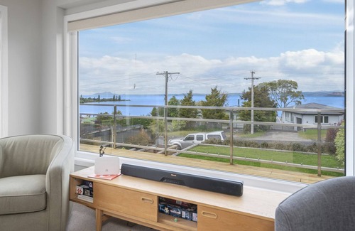 Omori House | I See The Lake - Omori Holiday Home