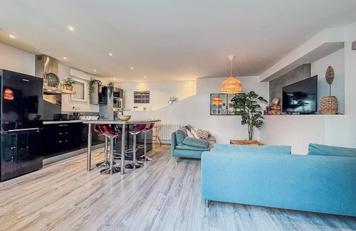 Quartier Chorier-Berriat Apartment | #IB | “The little terrace”