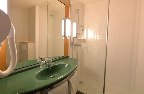 Auray Hotel | ibis Auray