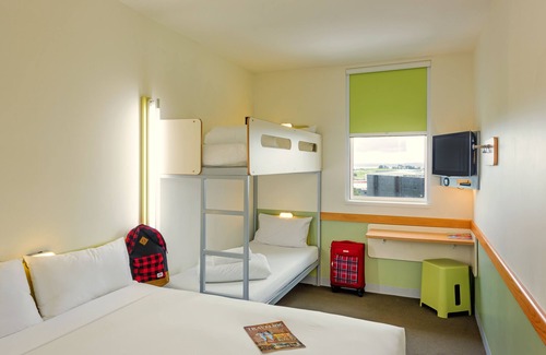 Mangere Hotel | ibis budget Auckland Airport