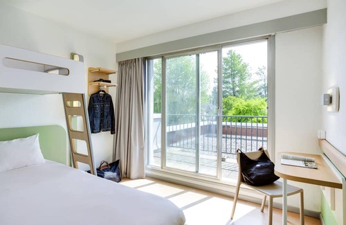 Lescar Hotel | ibis budget Pau Lescar