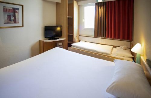Granges-Paccot Hotel | ibis Fribourg