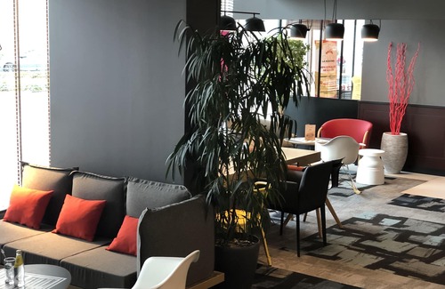 Saint Clair Hotel | ibis Lyon Caluire Cité Internationale