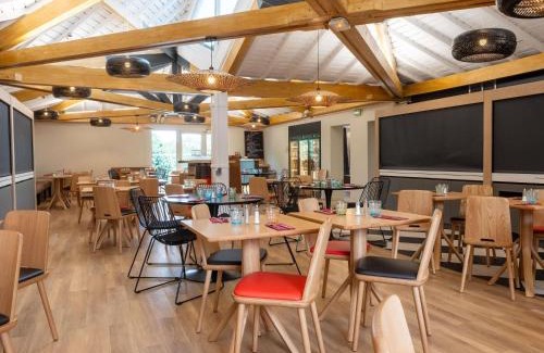 Bron Hotel | ibis Lyon Est Bron