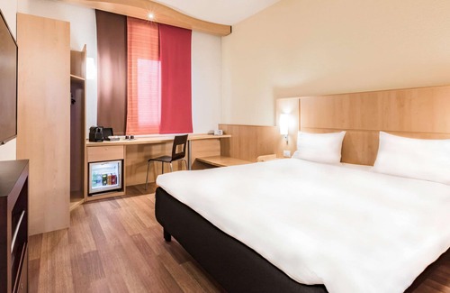 Cardano al Campo Hotel | ibis Milano Malpensa Aeroporto