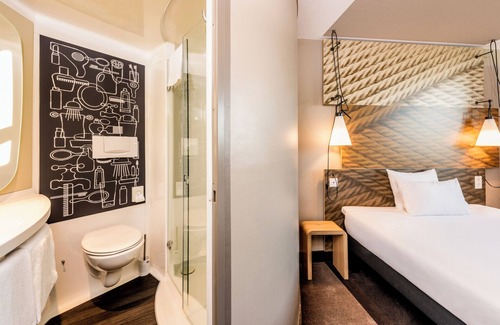 Land in Sonne Hotel | ibis Muenchen City West