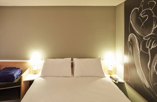 Sausheim Hotel | ibis Mulhouse Ile Napoléon