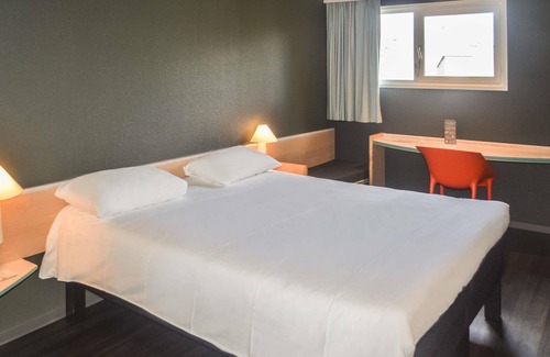 Cesson-Sevigne Hotel | ibis Rennes Beaulieu
