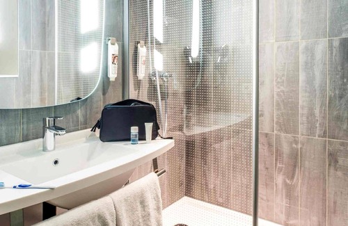 Balaruc-les-Bains Hotel | ibis Sète Balaruc les Bains Bien-être et Spa Hotel