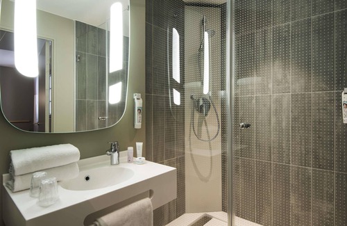 Saint-Germain-en-Laye Hotel | ibis Saint Germain en Laye Centre
