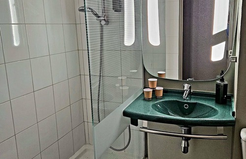 Sallanches Hotel | ibis Sallanches Porte du Mont Blanc