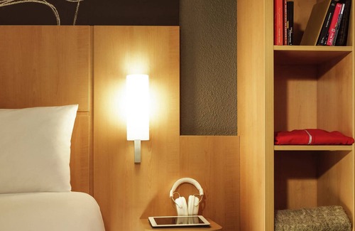 Soissons Hotel | ibis Soissons Hotel