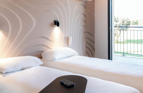 Cabries Hotel | Ibis Styles Cabriès Aix-En-Provence Tgv