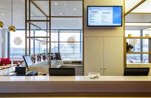 Guyancourt Hotel | ibis Styles Guyancourt Versailles