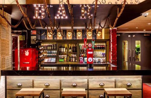 Cathedrals Hotel | ibis Styles London Southwark - near Borough Market
