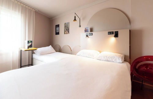 La Castellane Hotel | ibis Styles Marseille Centre Prado Place Castellane