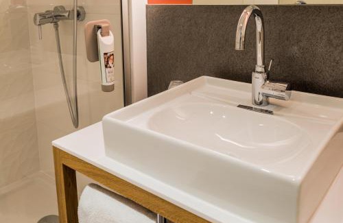 Chambray-les-Tours Hotel | ibis Styles Tours Sud