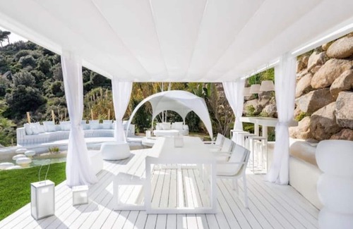 Mas Ram Villa | Ibiza Style Barcelona Villa, stunning views