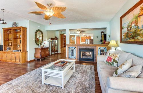 Farwell House | Ice Fish, Hunt and Explore Farwell Home on Lake