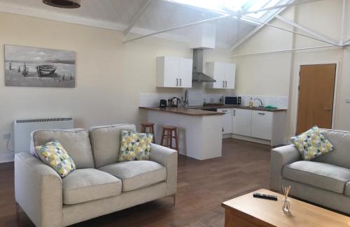 St. Thomas Apartment | Ice House Apartments