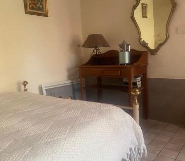 Moyenneville House | Ici c'est chouette