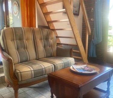 Moyenneville House | Ici c'est chouette