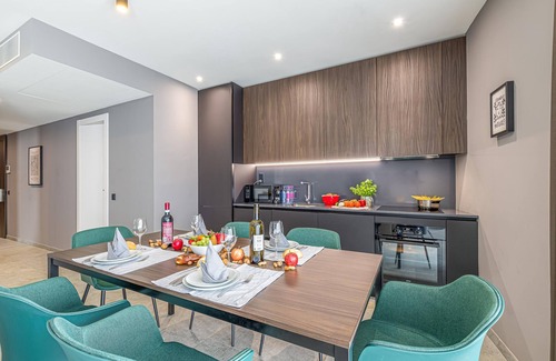 Lugano Apartment | Icon H 501 Suite Business