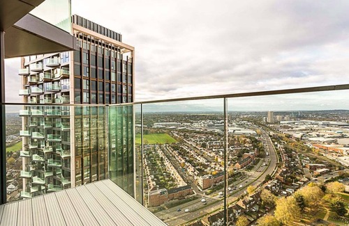 North Acton Apartment | Icon Tower Flat III